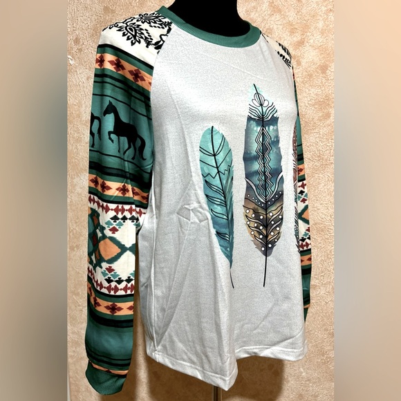 🌵Aztec Feather Print Raglan Sleeve Top - Picture 11 of 16